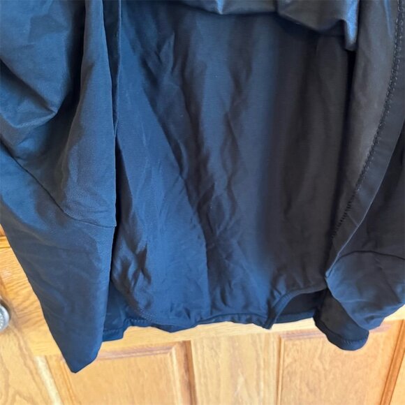 It Figures! Women's Plus Size 26W 3X Black Gold Striped Swimdress Like New - Picture 6 of 8